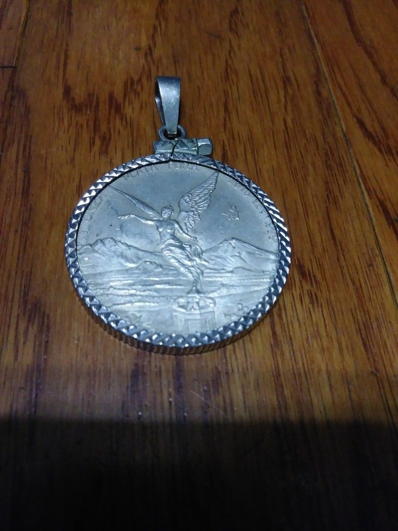 Google Pendant With Coin 1 And 5/8 Round Height. 2 1/2