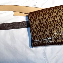 Women's Micheal Kors Waist Wallet/ Dark Brown And Tan