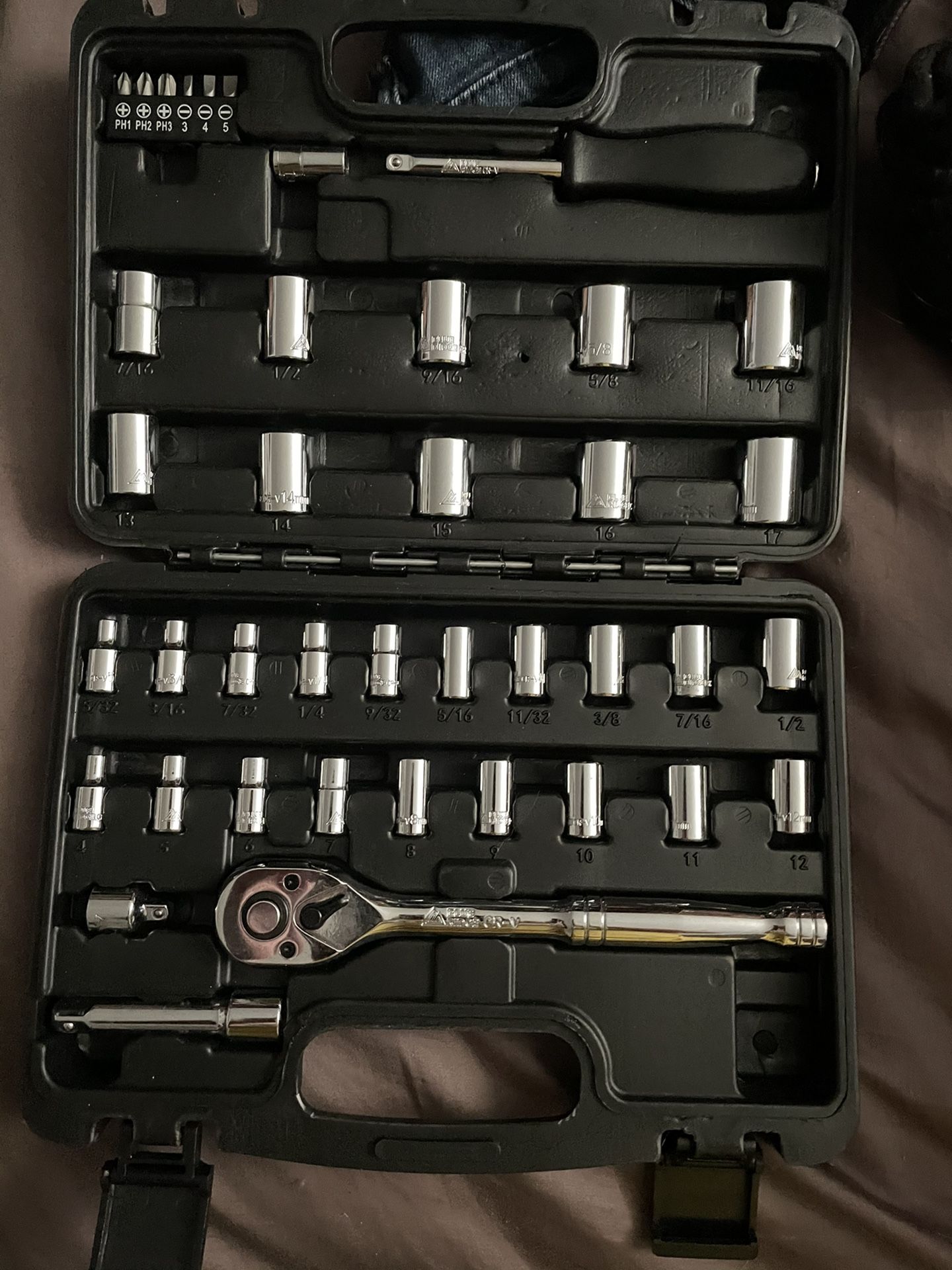 Brand New Blue Ridge Socket Set