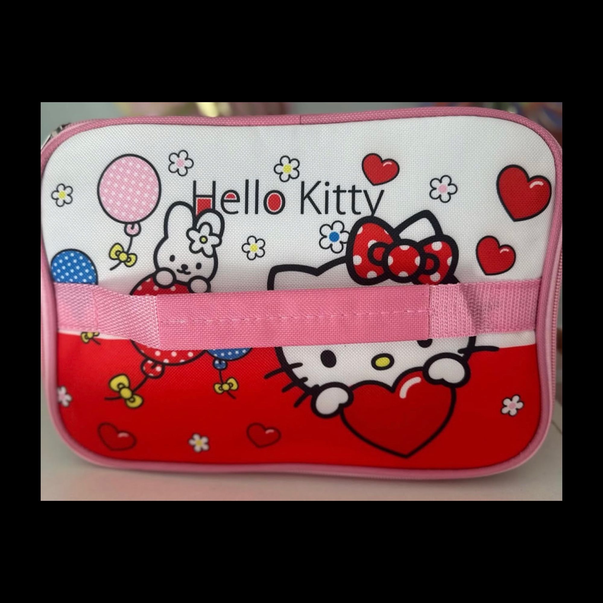 Hello Kitty lunch bag and HK Necklace Bundle