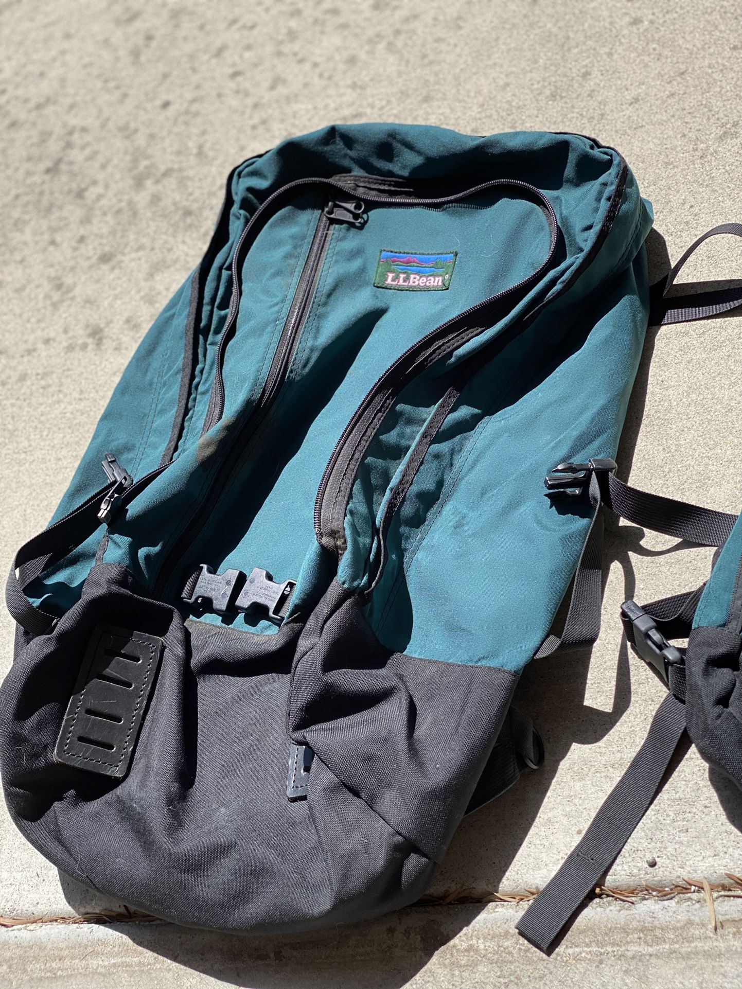 LL Bean Vintage Duffle Bag W/attaching Back Pack