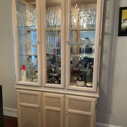Dinning Room Cabinet - Hutch 