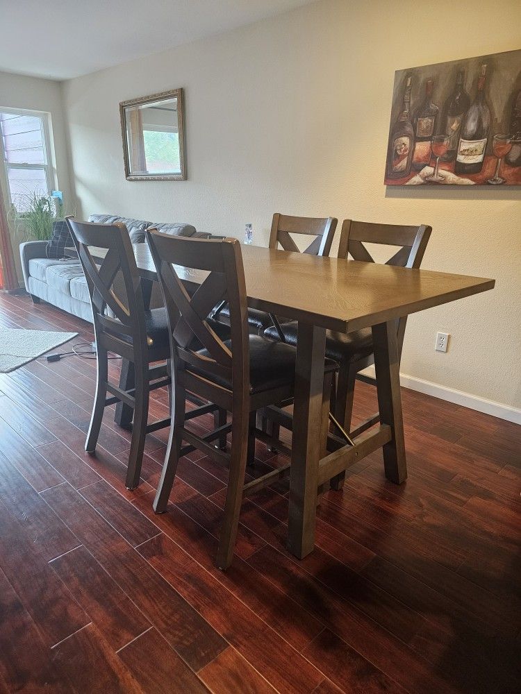 Diner Table