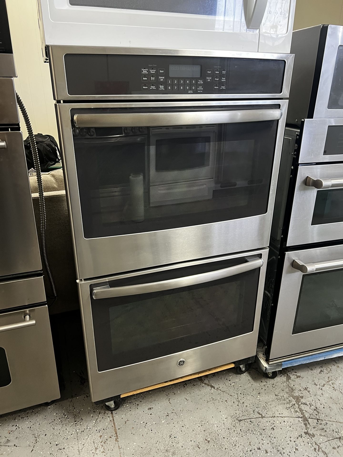 Ge 30”Wide Built In Electric Double Wall Oven In Stainless Steel
