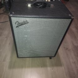 Fender Rumble 200 Base amp.