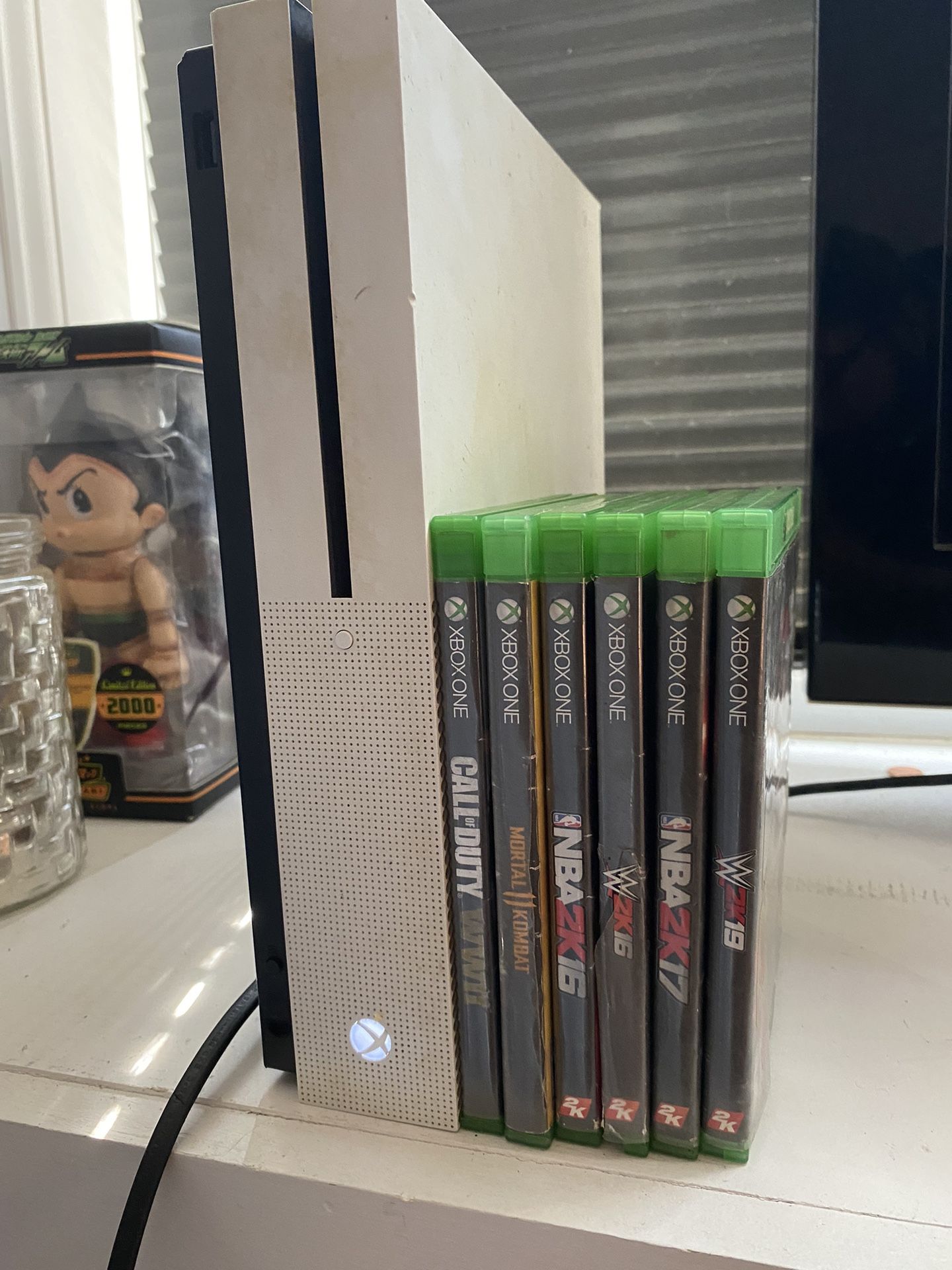 Xbox One S