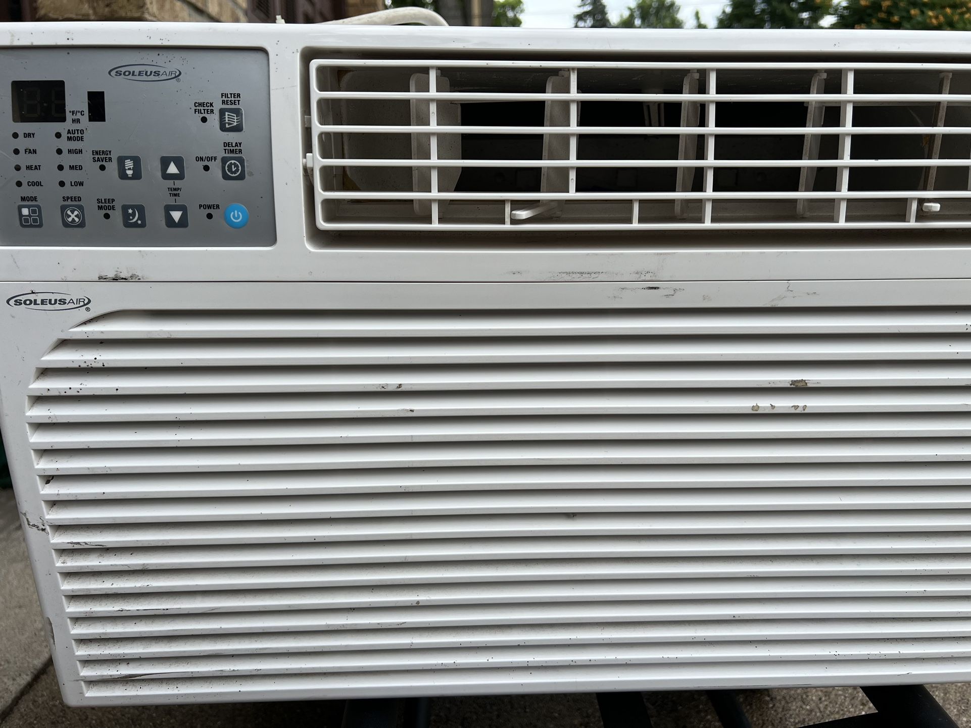Soleusair 14000 BTU Air conditioner Ac Window Wall