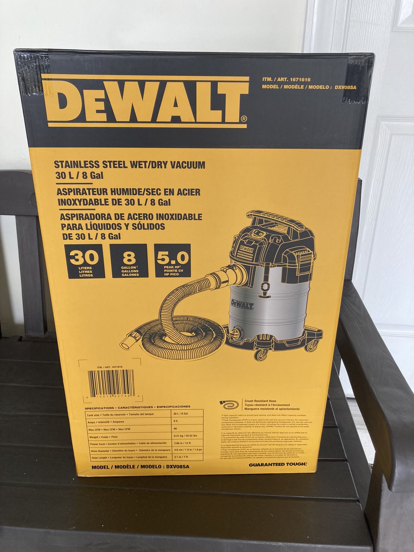 DEWALT STAINLESS STEEL VACUUM 30 L
