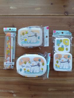 5-PIECE SET FOOD CONTAINER & CHOPSTICK **BRAND NEW**