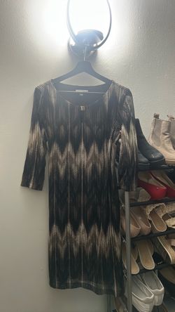 SANDRA DAREEN Black and Gold Patterned 3/4 Sleeve Dress