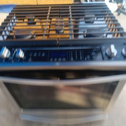 Estufa de gas marca Whirlpool