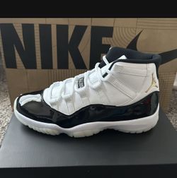 Jordan Retro 11 SZ 9 (NEW) $260