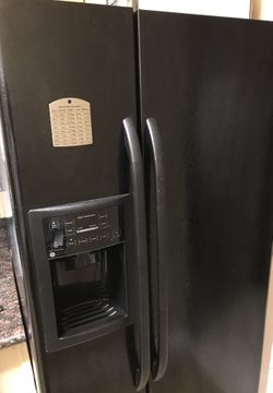 GE Refrigerator freezer