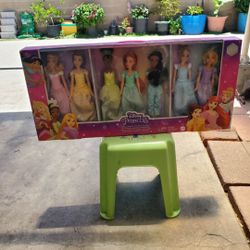 🎀 Disney Princess Doll Set - Sparkle & Save!