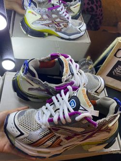 balenciaga runners