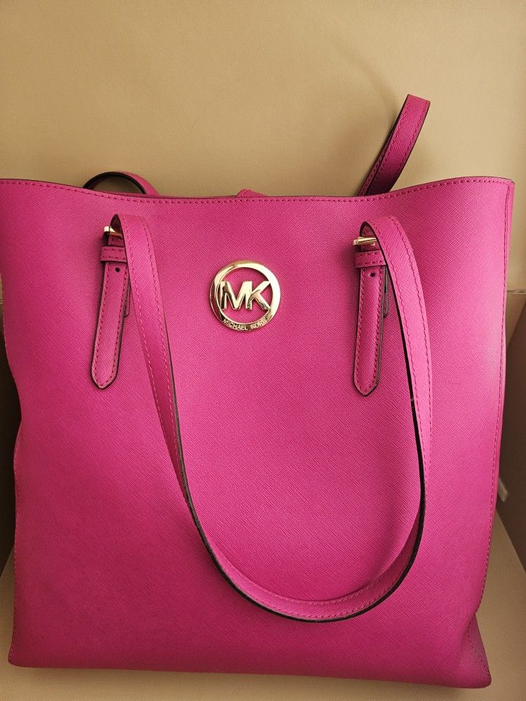 Michael Kors Tote