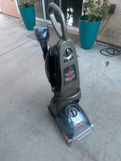 Heavy duty vacuum