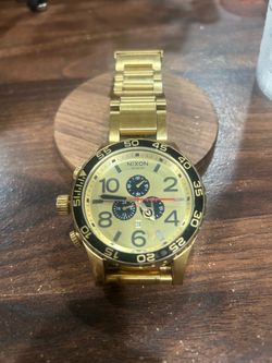 Mens Nixon  Gold 51-30 Chrono watch