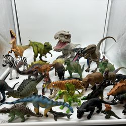 Kids Dinosaur & Assorted Animal Lot Of 40- Jurassic World, Chap Mei & More! Great Value
