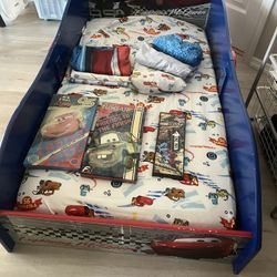 Toddler Car McQueen bed with extra