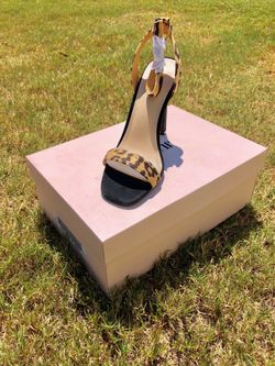 Just Fabulous Sandals 8.5