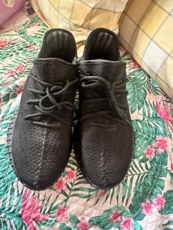 Black Shoes