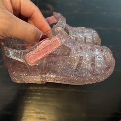 Gel Sandals Size 5 Gap 