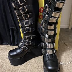 Goth Woman Boots