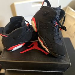 Air Jordan 6 Retro -Black/Infrared - 8.5 