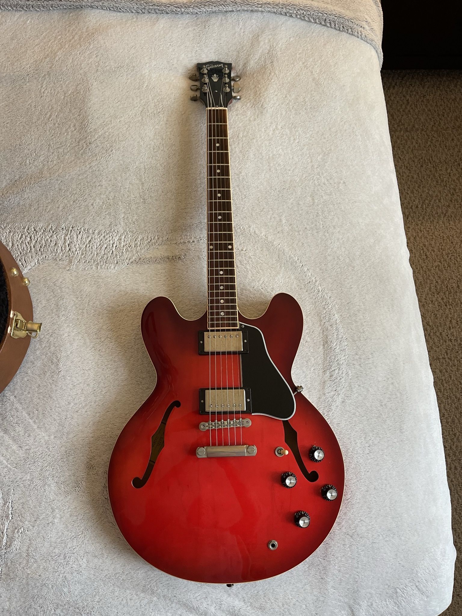Gibson ES335 Rare Cherry Burst