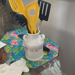 Utensils With  Jar