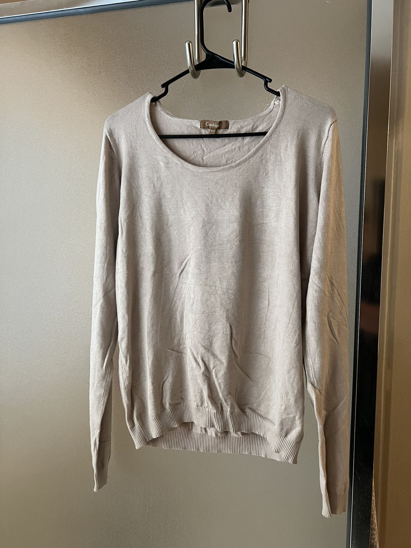 Women’s Light Sweater 