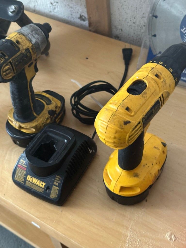 DeWalt Screw Gun And Hammer Gun