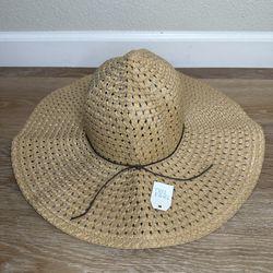 NWT Time and Tru Straw Floppy Packable Beach Hat