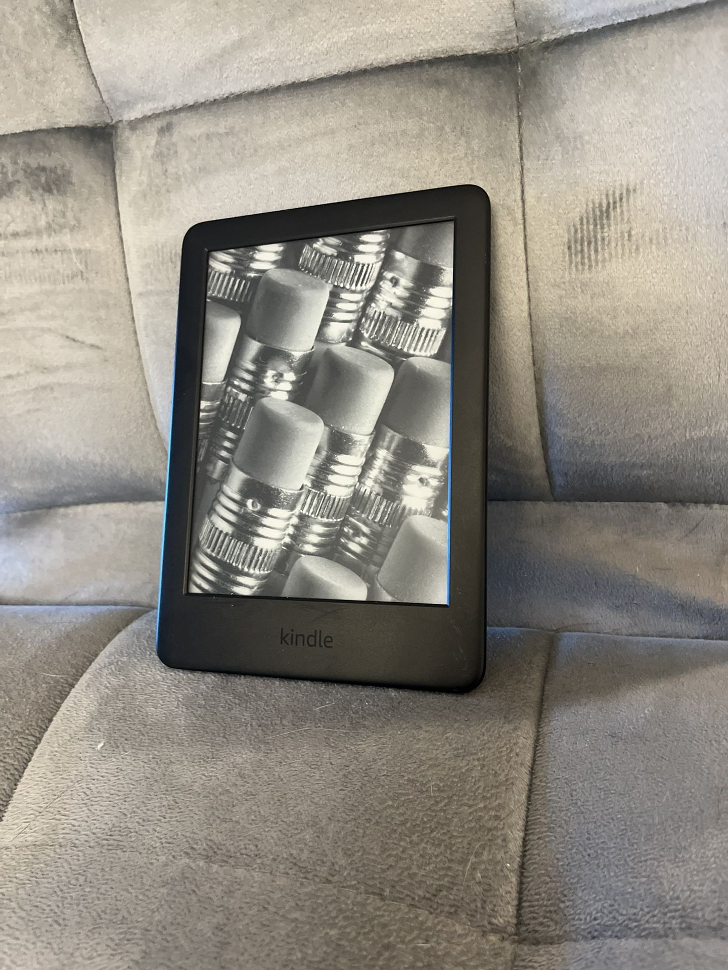 Amazon Kindle (10th Generation) 8GB, Wi-Fi, 6in - Black