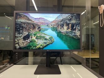 LG UltraFine 4K 23.5” MacBook Monitor