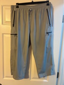 Cargo capri pants