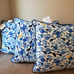 Pottery Barn Pillows And Table Runners