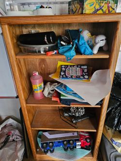 Free bookshelf