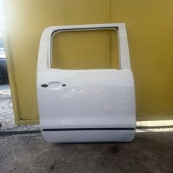 2014-2018 GMC SIERRA/SILVERADO REAR PASSENGER SIDE DOOR SHELL 