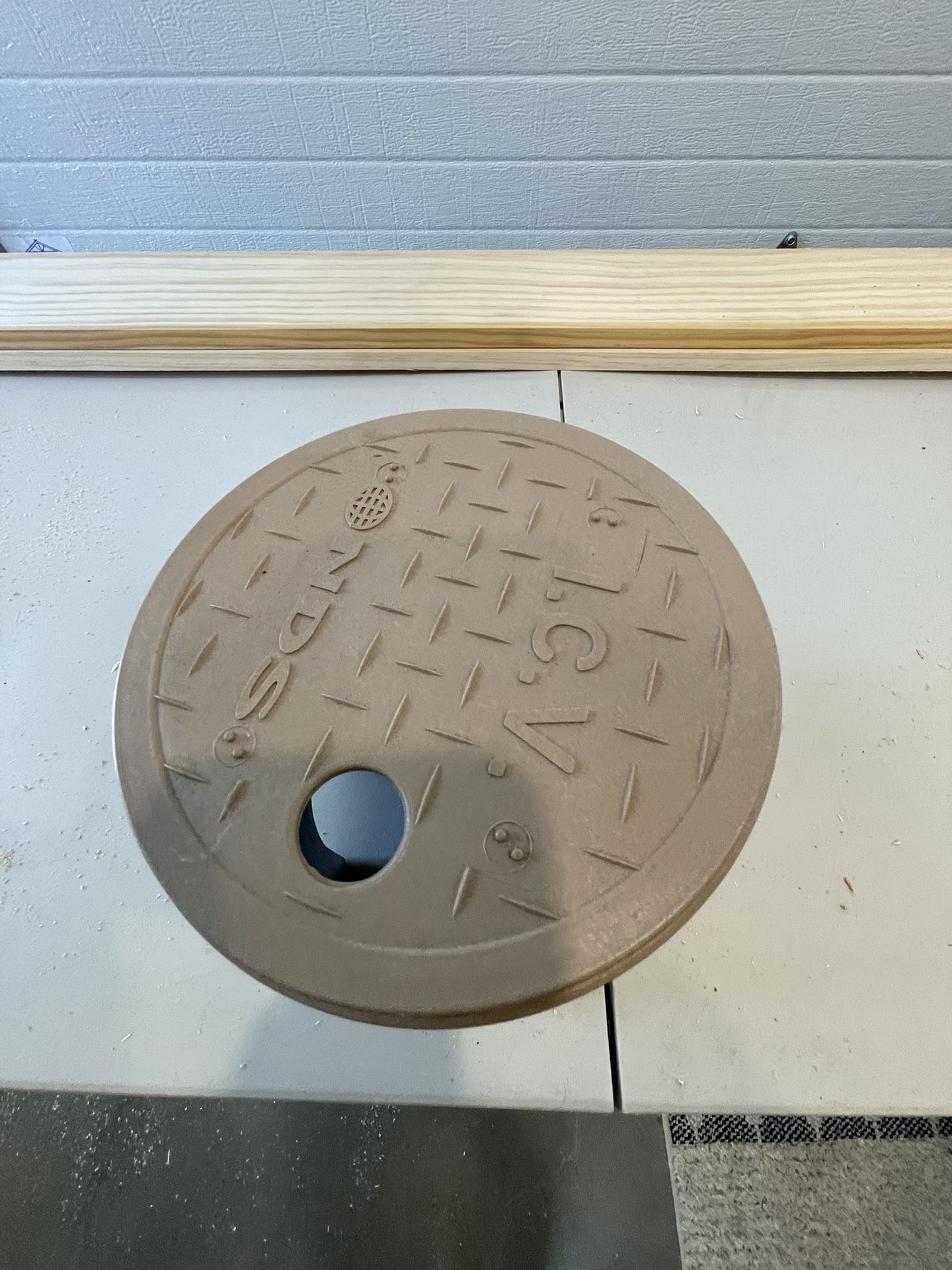 Tan In Ground Sprinkler Valve Box