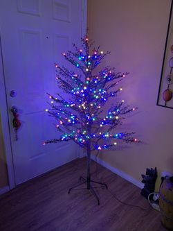 Pre-Lit Branch Tree