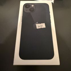 iPhone 13 128GB (At&t or Criket ONLY)