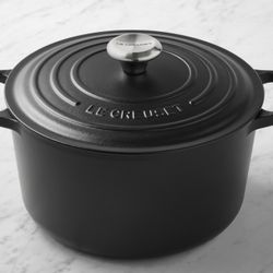 New Lecreuset 3.5 Dutch  Oven Has A Scratch On The Side