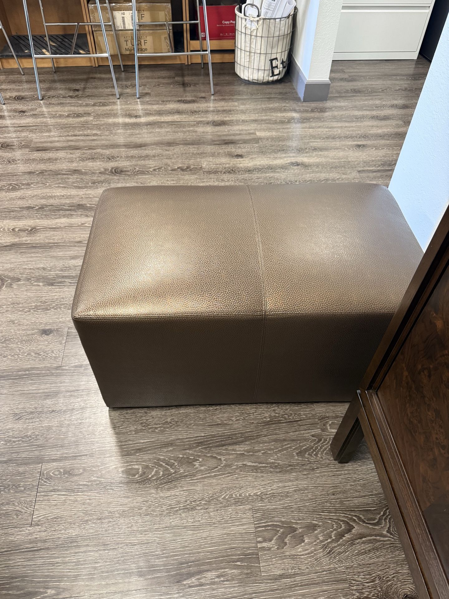 Modern Brown Leather Ottoman Bench – New Fresh Unbox