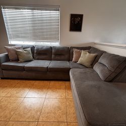 Large Gray Sectional Sofa – Good Condition