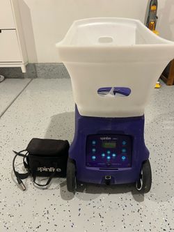 Spinfire tennis ball machine - Cash and Pick-up Only