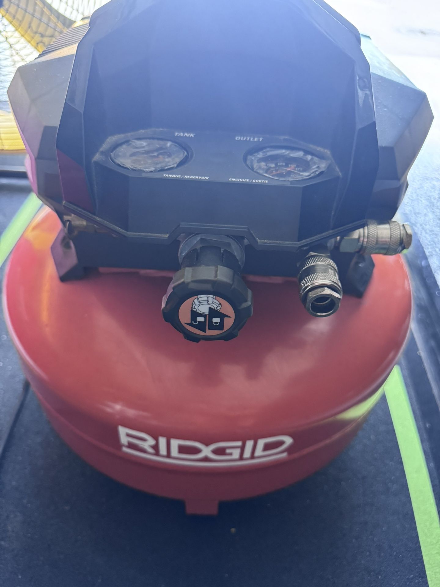 RIDGID 6 Gal. Pancake Air Compressor - Very Good Condition