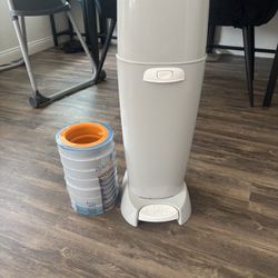 Diaper Genie 