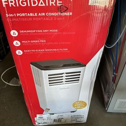 FRIGIDAIRE 8000 BTU AIR CONDITIONER COMPACT SIZE $230